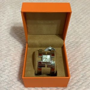 Tory Burch🤍 Sawyer Silver-Tone Quartz Watch